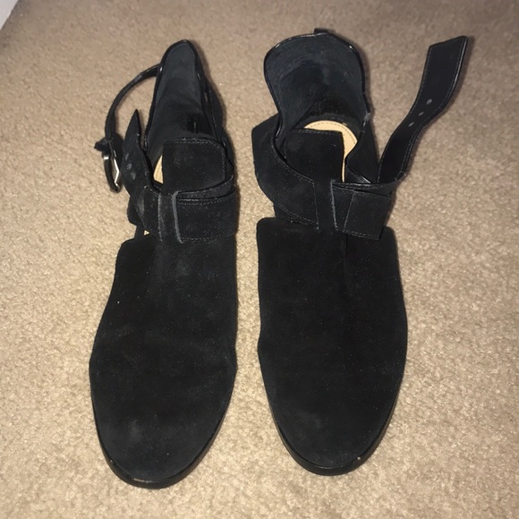 Black booties - Picture 1 of 2